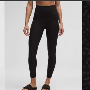 NWT Lululemon Align High-Rise Pant 25"
Leopard Daisy Emboss Black